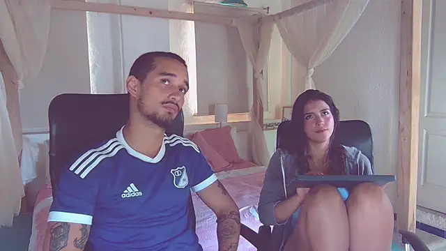 Laila asher online show from November 2025 08:40:02 PM