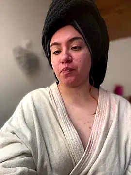 Noa Todokoro online show from November 2025 03:01:02 PM