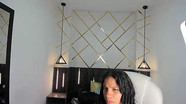 Snapshot of LittleeStar chatting on June 2026 01:22:01 AM LittleeStar online show from June 2026 01:22:01 AM