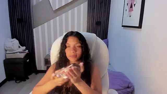 Snapshot of LittleeStar chatting on July 2026 10:29:02 PM LittleeStar online show from July 2026 10:29:02 PM