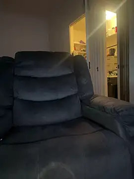 KingKevo27 online show from December 2025 10:17:02 PM