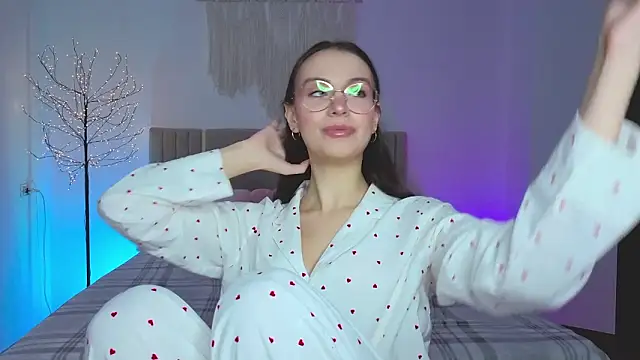 Real cutie1 online show from February 2026 01:55:01 PM