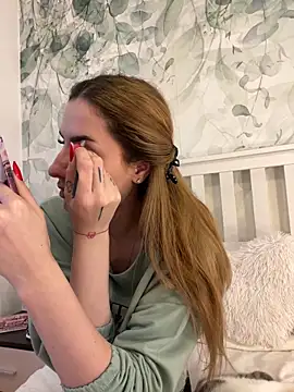 AriaAdda online show from April 2026 04:07:01 PM