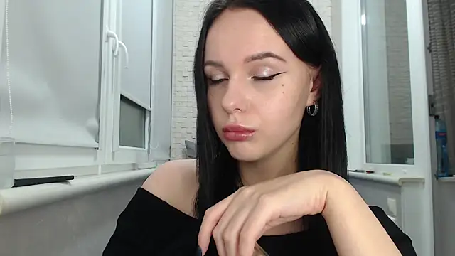 Snapshot of Blair_Yates chatting on October 2025 09:10:02 PM Blair Yates online show from October 2025 09:10:02 PM