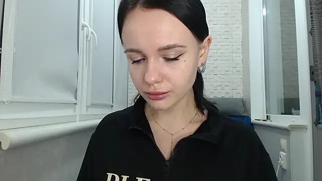 Snapshot of Blair_Yates chatting on November 2025 12:20:01 AM Blair Yates online show from November 2025 12:20:01 AM