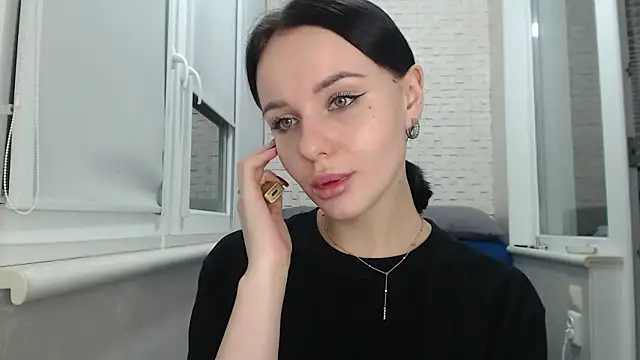 Snapshot of Blair_Yates chatting on November 2025 11:54:01 PM Blair Yates online show from November 2025 11:54:01 PM