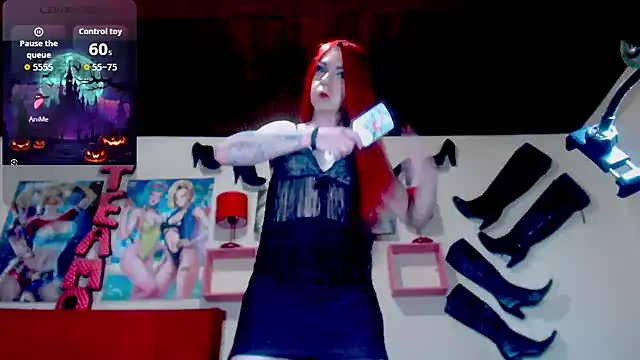 Snapshot of blondehot5v chatting on November 2025 06:07:01 PM blondehot5v online show from November 2025 06:07:01 PM