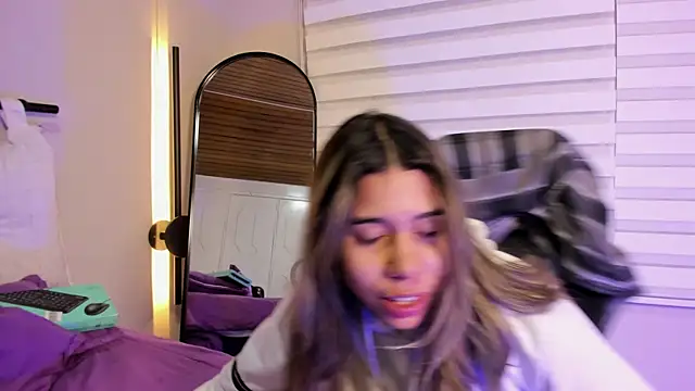 Snapshot of Rachell_criss chatting on October 2025 05:15:01 AM Rachell criss online show from October 2025 05:15:01 AM