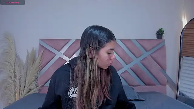 Rachell criss online show from March 2026 04:34:02 AM