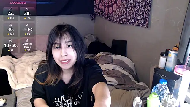 London Ray online show from November 2025 05:28:02 AM