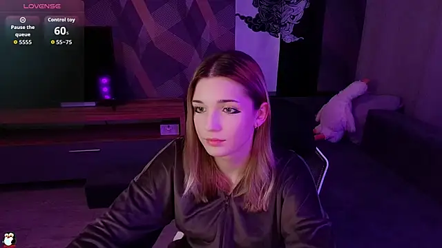 Sandy Belle online show from September 2025 06:30:02 PM