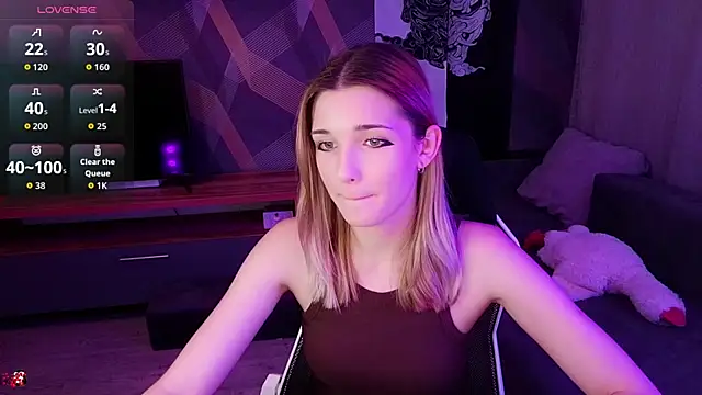 Sandy Belle online show from September 2025 06:31:02 PM