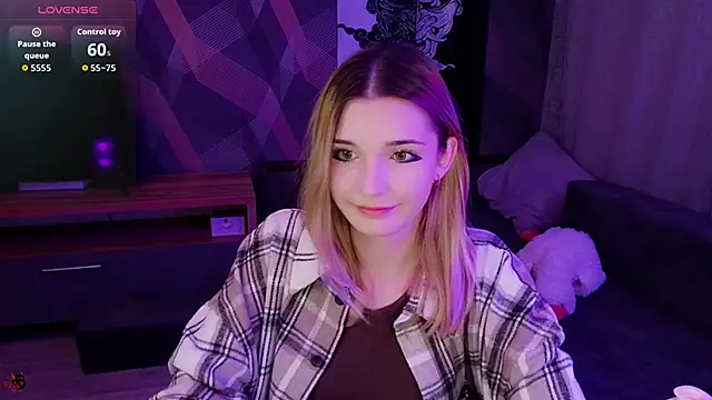 Sandy Belle online show from October 2025 10:40:01 PM