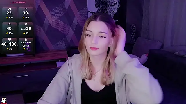 Sandy Belle online show from November 2025 07:57:02 PM