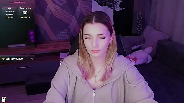 Sandy Belle online show from November 2025 08:38:02 PM