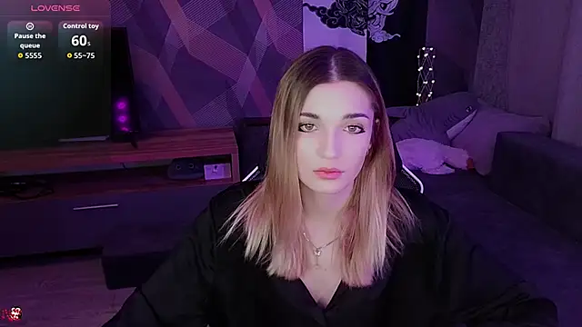 Sandy Belle online show from December 2025 11:45:01 PM