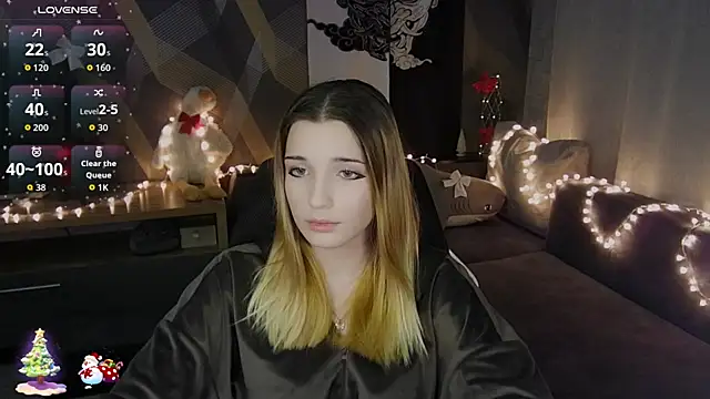 Sandy Belle online show from December 2025 09:53:01 PM