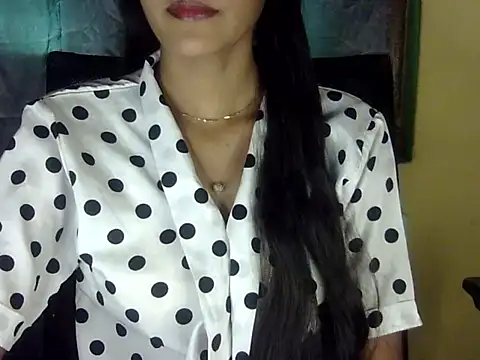 zara Khan0 online show from December 2025 04:51:02 AM