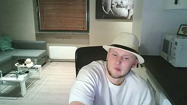 Dartanjanas13 online show from October 2025 08:10:01 PM