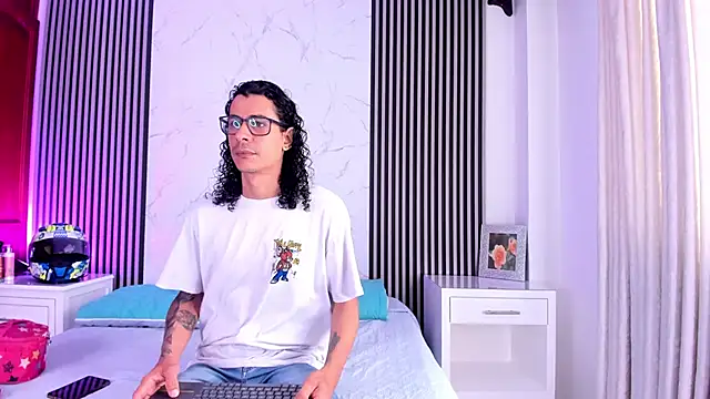 JackAndRosse  online show from October 2025 01:56:02 PM