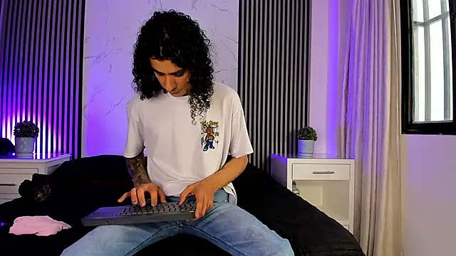 JackAndRosse  online show from November 2025 01:24:03 PM