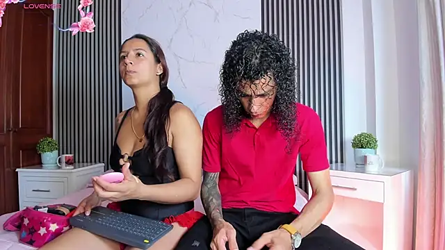 JackAndRosse  online show from April 2026 02:44:01 PM