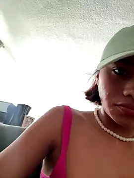 Snapshot of Nia_Desire chatting on November 2025 09:03:01 PM Nia Desire online show from November 2025 09:03:01 PM