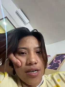 Snapshot of Nia_Desire chatting on December 2025 08:08:01 AM Nia Desire online show from December 2025 08:08:01 AM