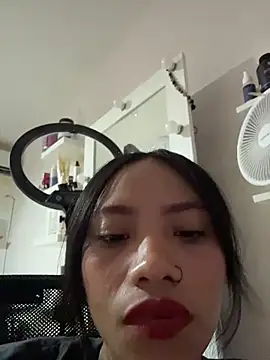 Nia Desire online show from August 2026 09:48:02 AM