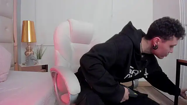 dark sun302 online show from November 2025 09:35:01 PM