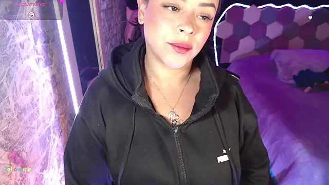 Danniela20 online show from June 2026 04:48:02 AM