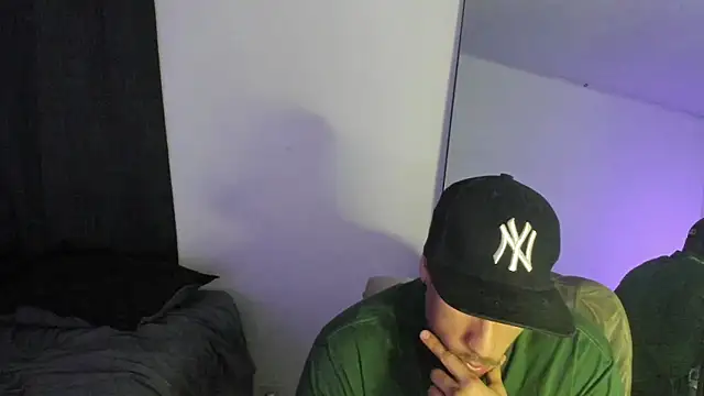 ThiagoLugo online show from December 2025 03:59:02 AM