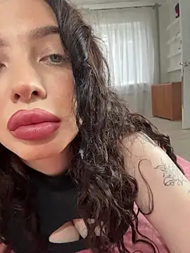 Snapshot of Hannah_xBaby chatting on November 2025 10:48:01 AM Hannah xBaby online show from November 2025 10:48:01 AM