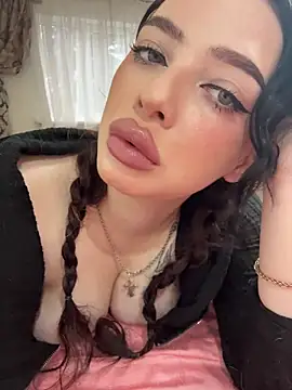 Snapshot of Hannah_xBaby chatting on November 2025 08:38:01 AM Hannah xBaby online show from November 2025 08:38:01 AM