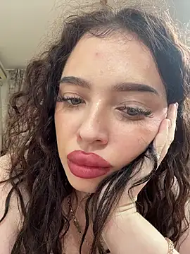 Snapshot of Hannah_xBaby chatting on December 2025 05:10:02 PM Hannah xBaby online show from December 2025 05:10:02 PM