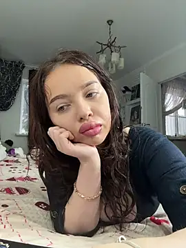 Snapshot of Hannah_xBaby chatting on January 2026 11:46:02 AM Hannah xBaby online show from January 2026 11:46:02 AM