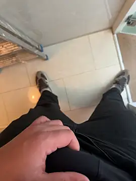 Snapshot of Mrdim26 chatting on December 2025 12:11:02 PM Mrdim26 online show from December 2025 12:11:02 PM