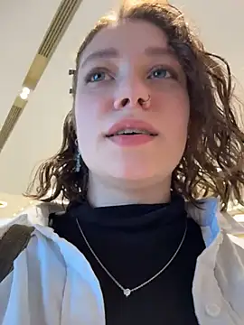 Snapshot of lucy-joy chatting on September 2025 10:20:02 AM lucy-joy online show from September 2025 10:20:02 AM