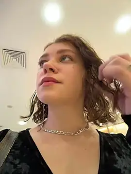 Snapshot of lucy-joy chatting on October 2025 10:25:01 AM lucy-joy online show from October 2025 10:25:01 AM