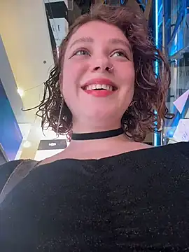 Snapshot of lucy-joy chatting on November 2025 10:15:02 AM lucy-joy online show from November 2025 10:15:02 AM