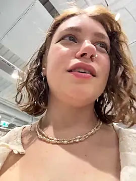 Snapshot of lucy-joy chatting on November 2025 03:23:02 PM lucy-joy online show from November 2025 03:23:02 PM