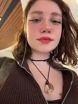 Snapshot of lucy-joy chatting on December 2025 10:09:02 AM lucy-joy online show from December 2025 10:09:02 AM