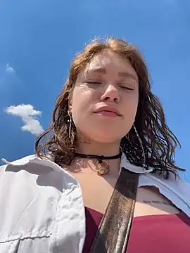 lucy-joy online show from June 2026 09:19:02 AM