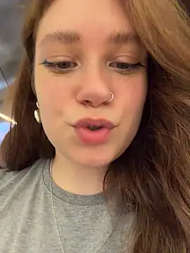 lucy-joy online show from July 2026 10:07:02 AM