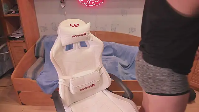 Dexter Bennett online show from March 2026 05:38:01 PM