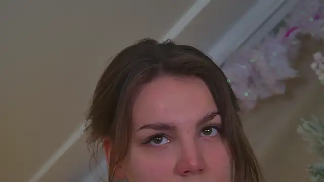 KarenClarks online show from December 2025 07:09:01 PM