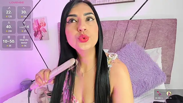 Paris Evans01 online show from September 2025 12:40:02 PM