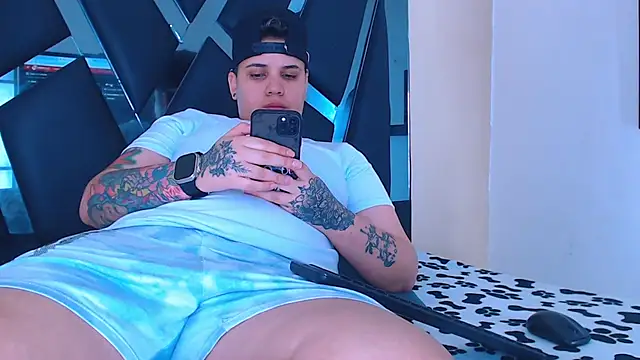 Snapshot of karla_sexy21 chatting on November 2025 04:37:02 AM karla sexy21 online show from November 2025 04:37:02 AM