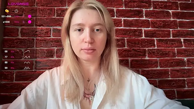 CitrusBlissss online show from November 2025 02:31:02 AM