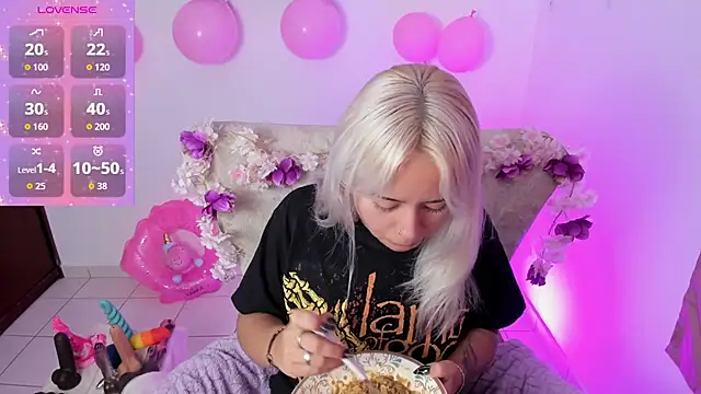 Nataliahenao69 online show from November 2025 03:12:02 PM